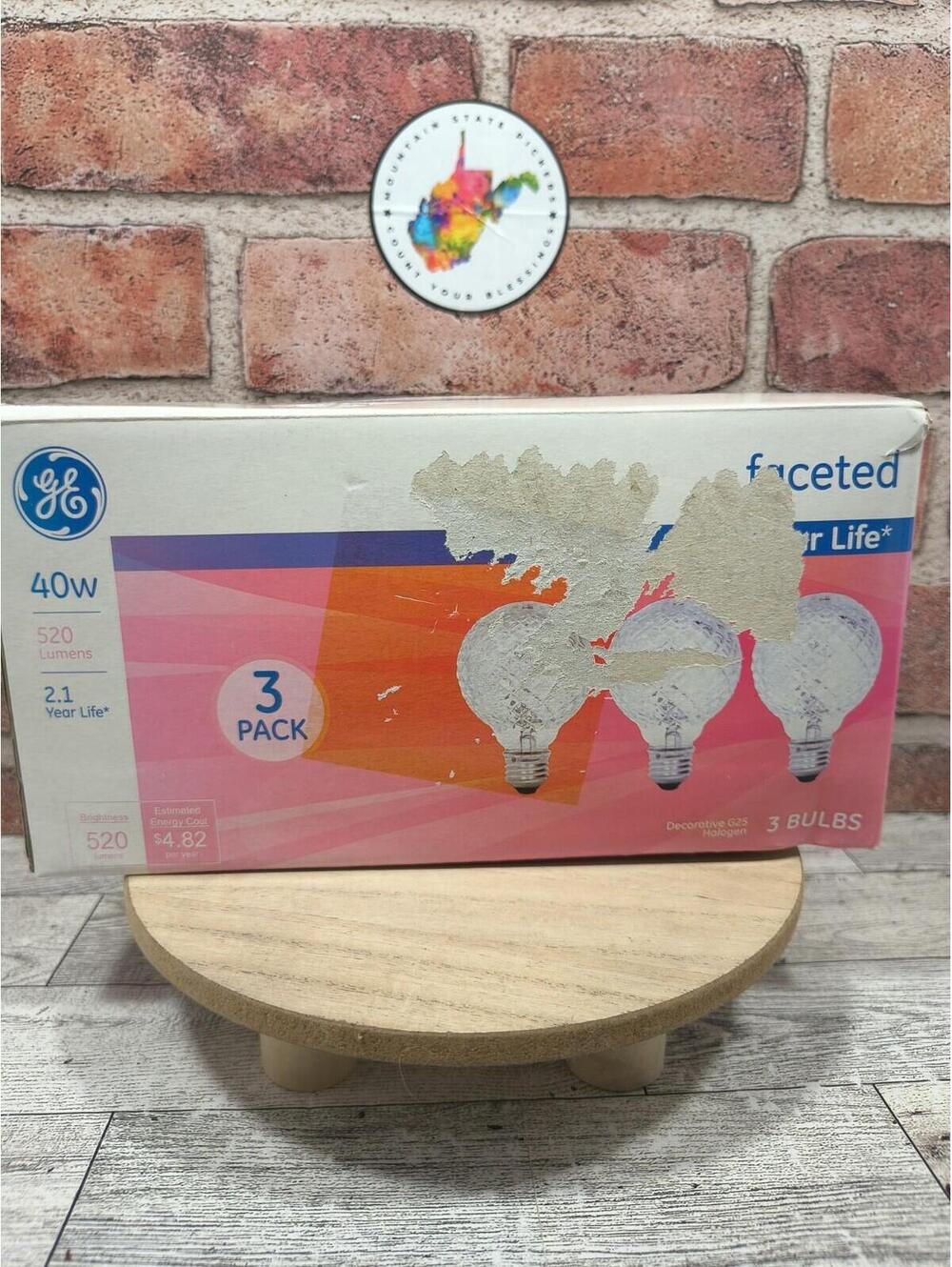 GE 40W Decorative G25 Globe Light Bulbs Crystal Clear Faceted 3 Pack NOS